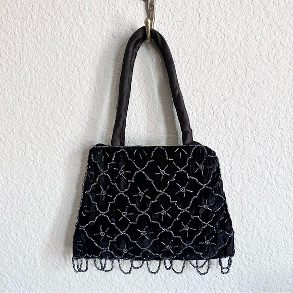 Vintage Velvet Beaded Purse - Picture 7 of 8